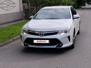 2016 Toyota Camry VII (XV50) Рестайлинг, белый, 1950000 рублей, вид 2