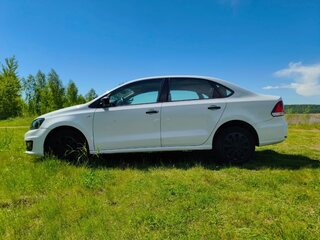 2019 Volkswagen Polo V Рестайлинг, белый, 1250000 рублей, вид 4