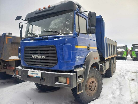 2021 Урал 5557, синий