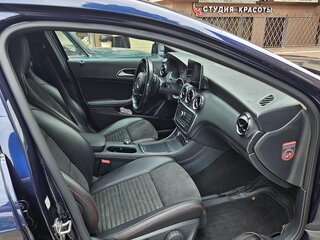 2017 Mercedes-Benz GLA 200 I (X156) Рестайлинг, синий, 1750000 рублей, вид 2
