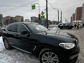 2021 BMW X3 20i xDrive III (G01), чёрный, 6000000 рублей, вид 4