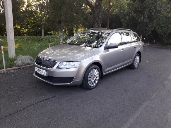 2014 Skoda Octavia III (A7), бежевый, 1690000 рублей