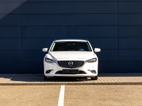2017 Mazda 6 III (GJ) Рестайлинг, белый, 1545000 рублей, вид 2
