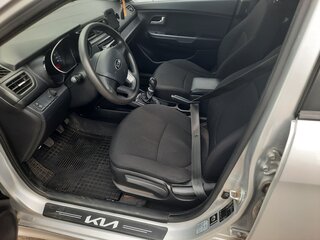 2013 Kia Rio III, серебристый, 675000 рублей, вид 5