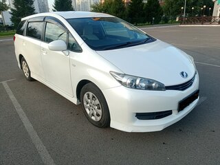 2011 Toyota Wish II, белый, 1260000 рублей, вид 2
