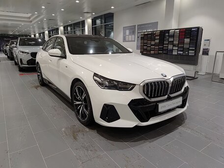 BMW 5 серии VIII (G60/G61/G68)
