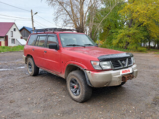 1998 Nissan Patrol V (Y61), красный, 900000 рублей, вид 1