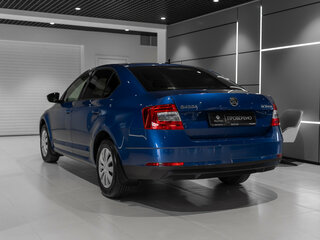 2018 Skoda Octavia III (A7) Рестайлинг, синий, 1560000 рублей, вид 4