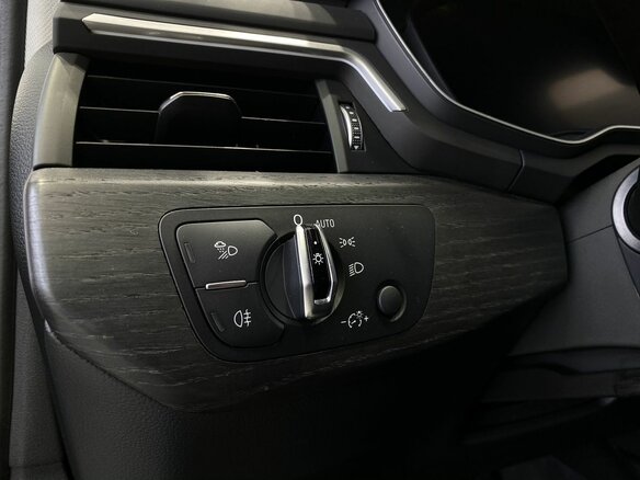 2015 Audi A4 V (B9), чёрный - вид 11