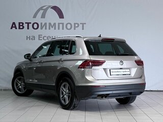 2018 Volkswagen Tiguan II, бежевый, 2590000 рублей, вид 4