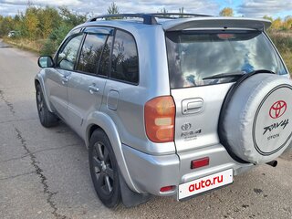 2005 Toyota RAV4 II (XA20) Рестайлинг, серебристый, 695000 рублей, вид 4