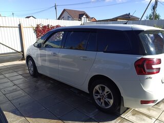 2018 Citroen C4 Picasso Grand II Рестайлинг, жёлтый, 950000 рублей, вид 4