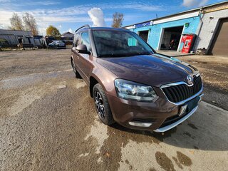 2016 Skoda Yeti I Рестайлинг, коричневый, 1250000 рублей, вид 2