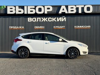 2019 Ford Focus III Рестайлинг, белый, 1240000 рублей, вид 4