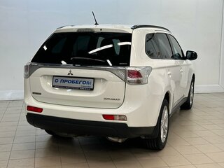 2012 Mitsubishi Outlander III, белый, 1220000 рублей, вид 4