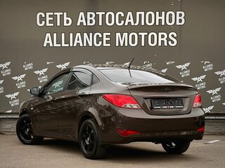 2014 Hyundai Solaris I Рестайлинг, коричневый, 1080000 рублей, вид 5