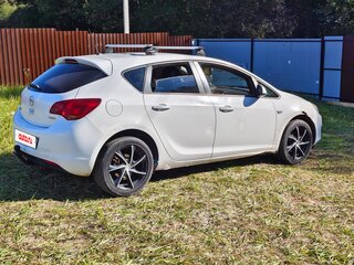 2011 Opel Astra J, белый, 450000 рублей, вид 3