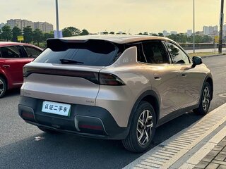 2026 Changan Qiyuan Q05 40.3 kWh II, серый, 2400666 рублей, вид 3
