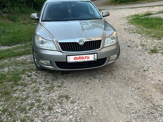 2012 Skoda Octavia II (A5) Рестайлинг, серый, 850000 рублей, вид 1