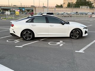 2020 Kia K5 III, белый, 2475000 рублей, вид 3