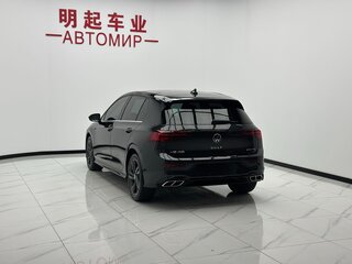 2022 Volkswagen Golf VIII, чёрный, 2133000 рублей, вид 5