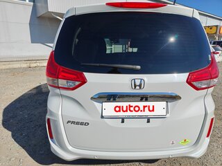 2021 Honda Freed II Рестайлинг, белый, 1670000 рублей, вид 5