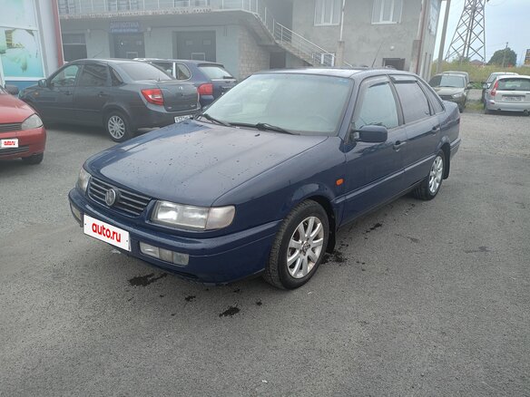 1994 Volkswagen Passat B4, синий, 320000 рублей - вид 1
