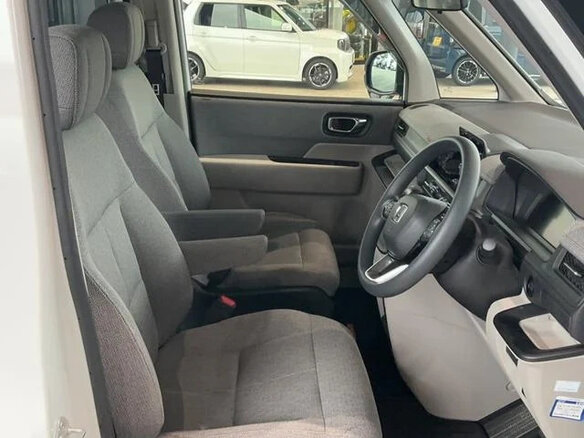 2023 Honda Stepwgn VI, белый, 2250700 рублей - вид 15
