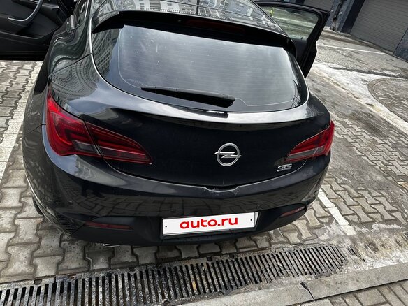 2012 Opel Astra GTC J Рестайлинг, чёрный, 625000 рублей - вид 5