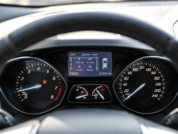 2015 Ford Kuga II, коричневый, 903000 рублей - вид 4