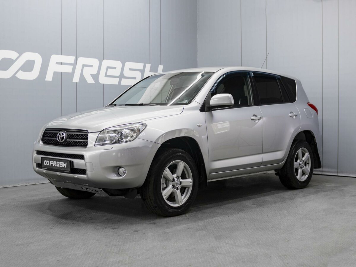 Открыть фотографии: Toyota RAV4 III (XA30)