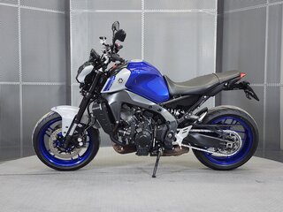 2021 Yamaha MT-09 (FZ-09), синий, 949000 рублей, вид 5