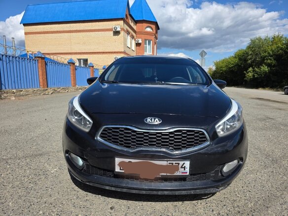 2012 Kia Ceed II, чёрный, 1100000 рублей