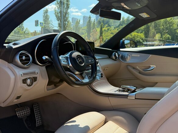 2019 Mercedes-Benz C-Класс 200 IV (W205) Рестайлинг, синий, 3800000 рублей - вид 6