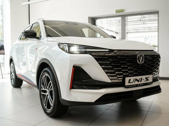 2025 Changan UNI-S I, белый - вид 2