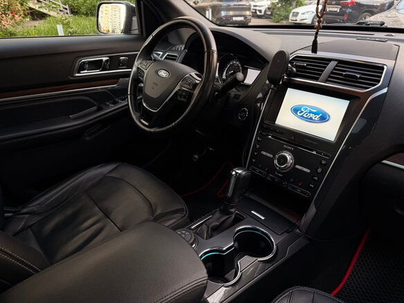 2016 Ford Explorer V Рестайлинг, чёрный, 2350000 рублей - вид 6