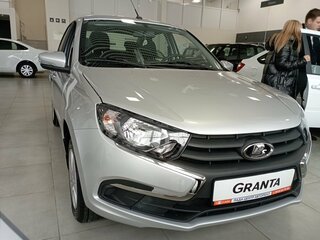 2026 Lada (ВАЗ) Granta I Рестайлинг, серебристый, 1088000 рублей, вид 3