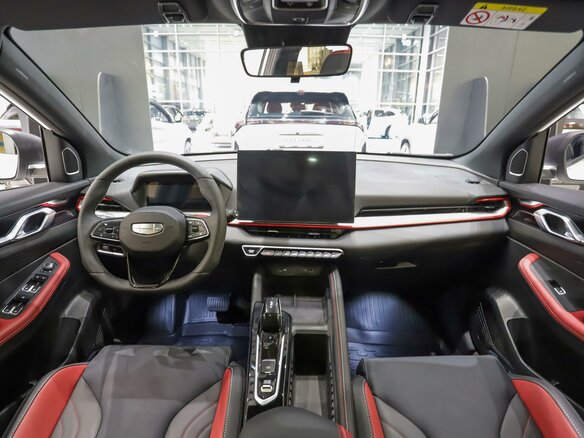 2026 Geely Coolray I Рестайлинг 2, белый, 2975000 рублей - вид 14