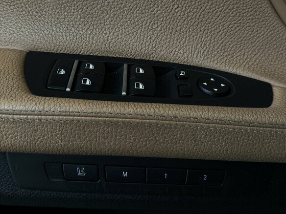 2011 BMW 7 серии 740d V (F01/F02/F04), синий, 1999000 рублей - вид 10