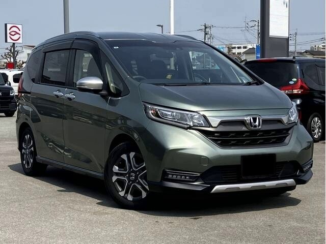 Открыть фотографии: Honda Freed II Рестайлинг