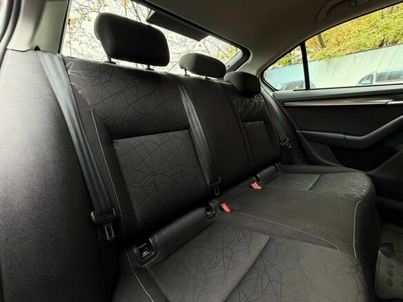 2019 Skoda Octavia III (A7) Рестайлинг, серебристый, 2039900 рублей - вид 31