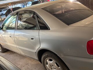1997 Audi A4 I (B5), серебристый, 450000 рублей, вид 3