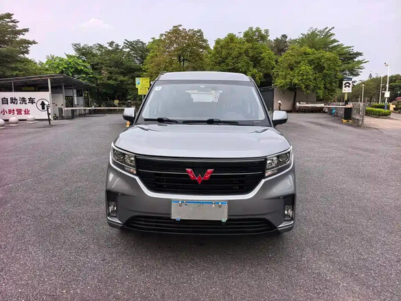 2022 Wuling Journey, серый, 1099000 рублей - вид 1