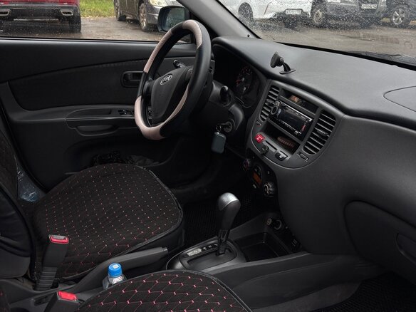 2008 Kia Rio II, серебристый, 550000 рублей - вид 4