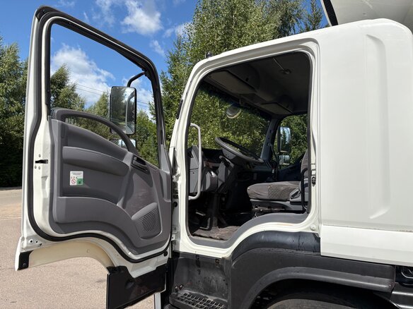 2018 Isuzu Forward (F-Series), белый, 2300000 рублей - вид 10