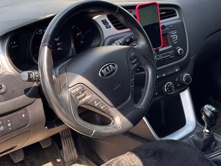 2015 Kia Ceed II, красный, 999999 рублей, вид 4