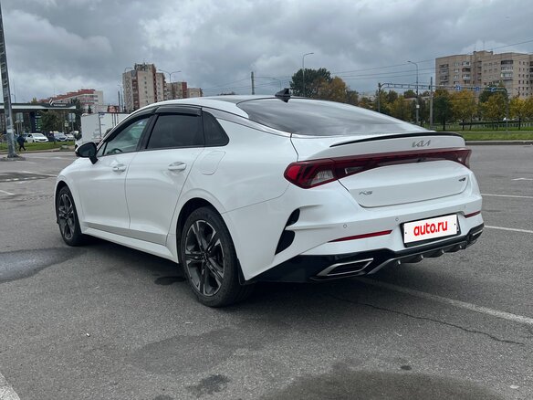 2022 Kia K5 III, белый, 2590000 рублей - вид 4