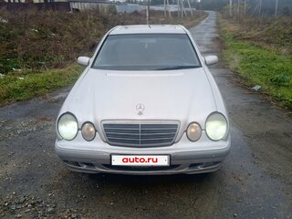 1999 Mercedes-Benz E-Класс 280 II (W210, S210) Рестайлинг, серебристый, 350000 рублей, вид 2