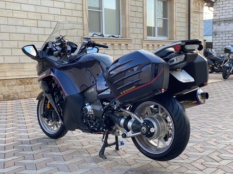 2010 Kawasaki GTR 1400 (Concours 14), синий, 880000 рублей, вид 5