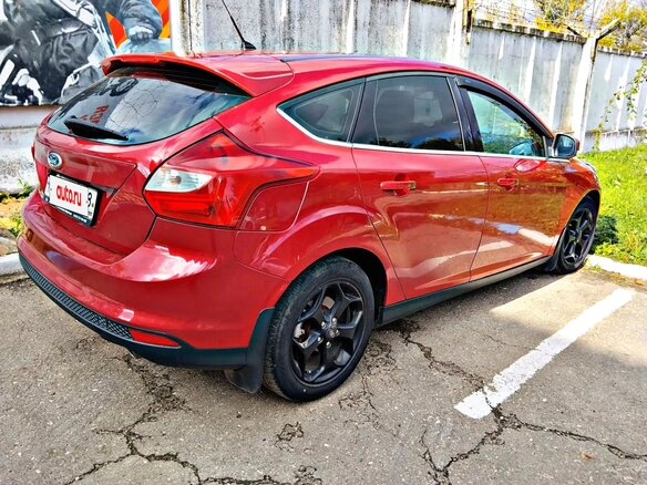 2012 Ford Focus III, красный, 720000 рублей - вид 3